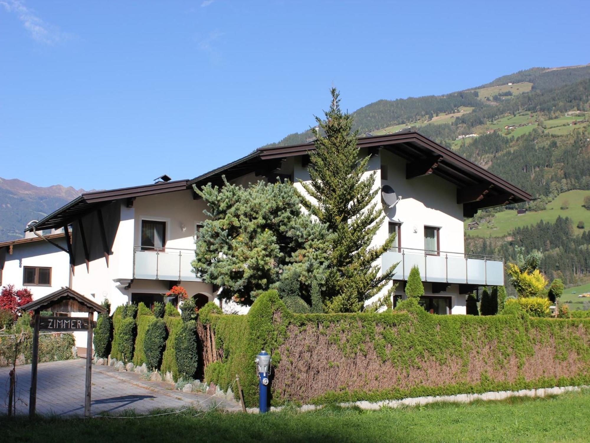 Cozy Apartment in Aschau im Zillertal near Ski Lift Exterior foto